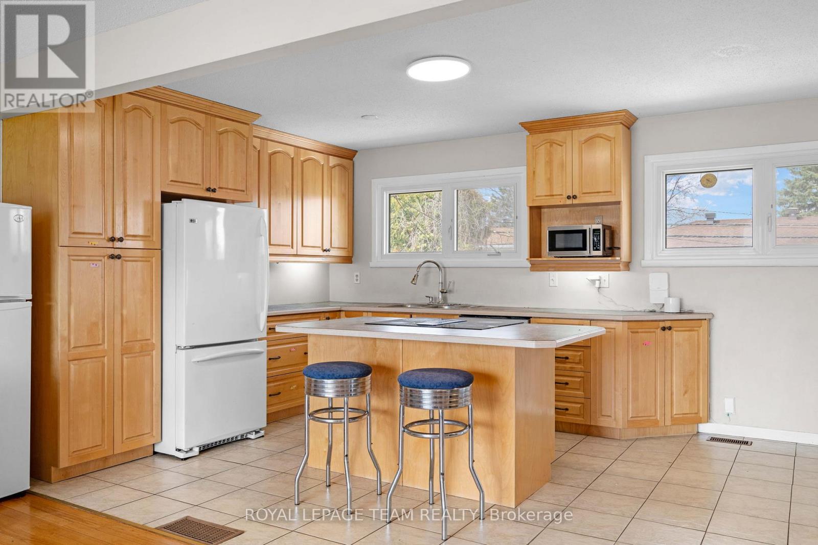 50 HILLIARD AVENUE - 4