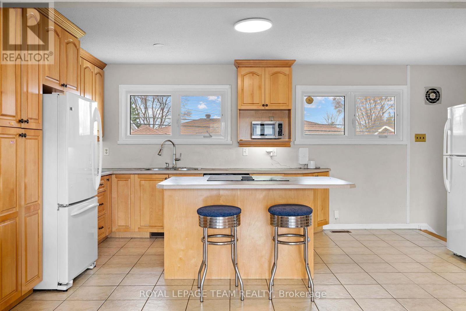 50 HILLIARD AVENUE — photo 6