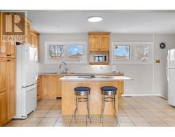 Living room - 50 Hilliard Avenue, Ottawa, ON K2E6C1 Photo 6