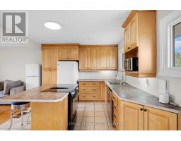 Kitchen - 50 Hilliard Avenue, Ottawa, ON K2E6C1 Photo 7