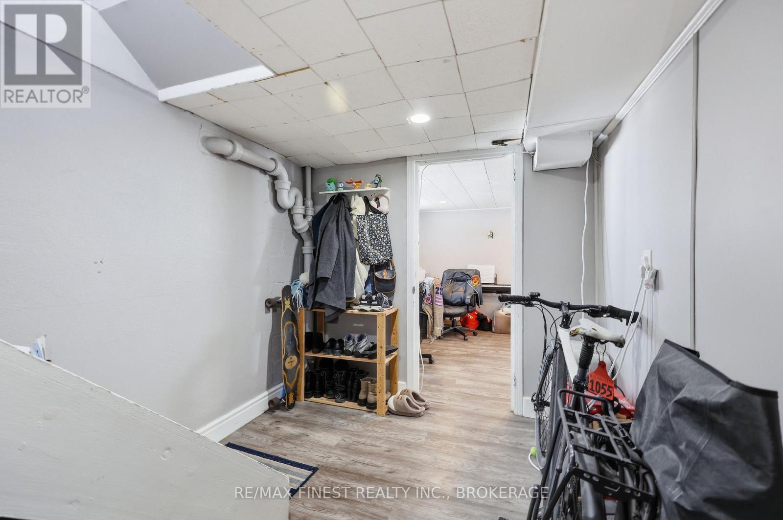 155 CARRUTHERS AVENUE - 24