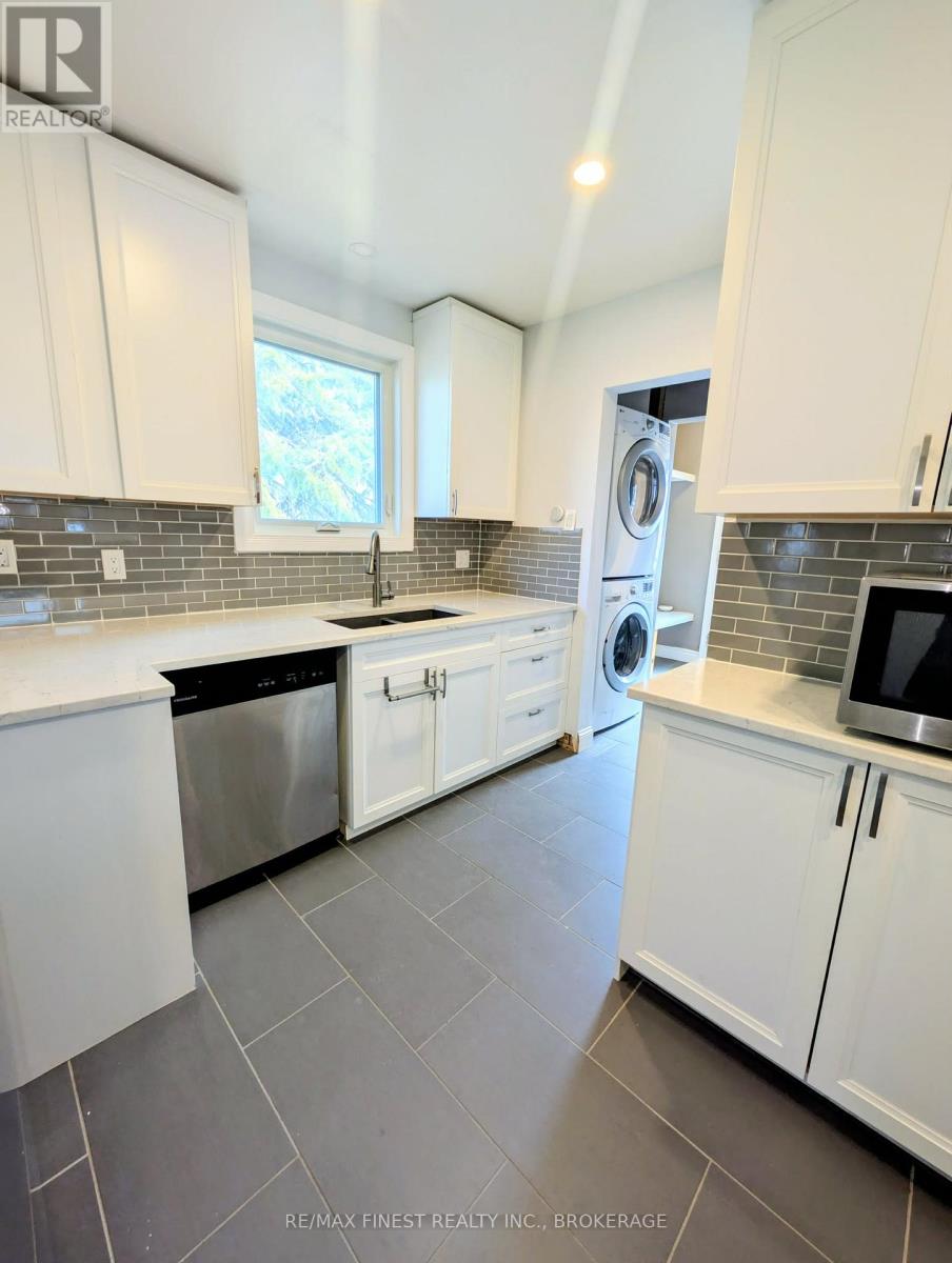 155 CARRUTHERS AVENUE - 4
