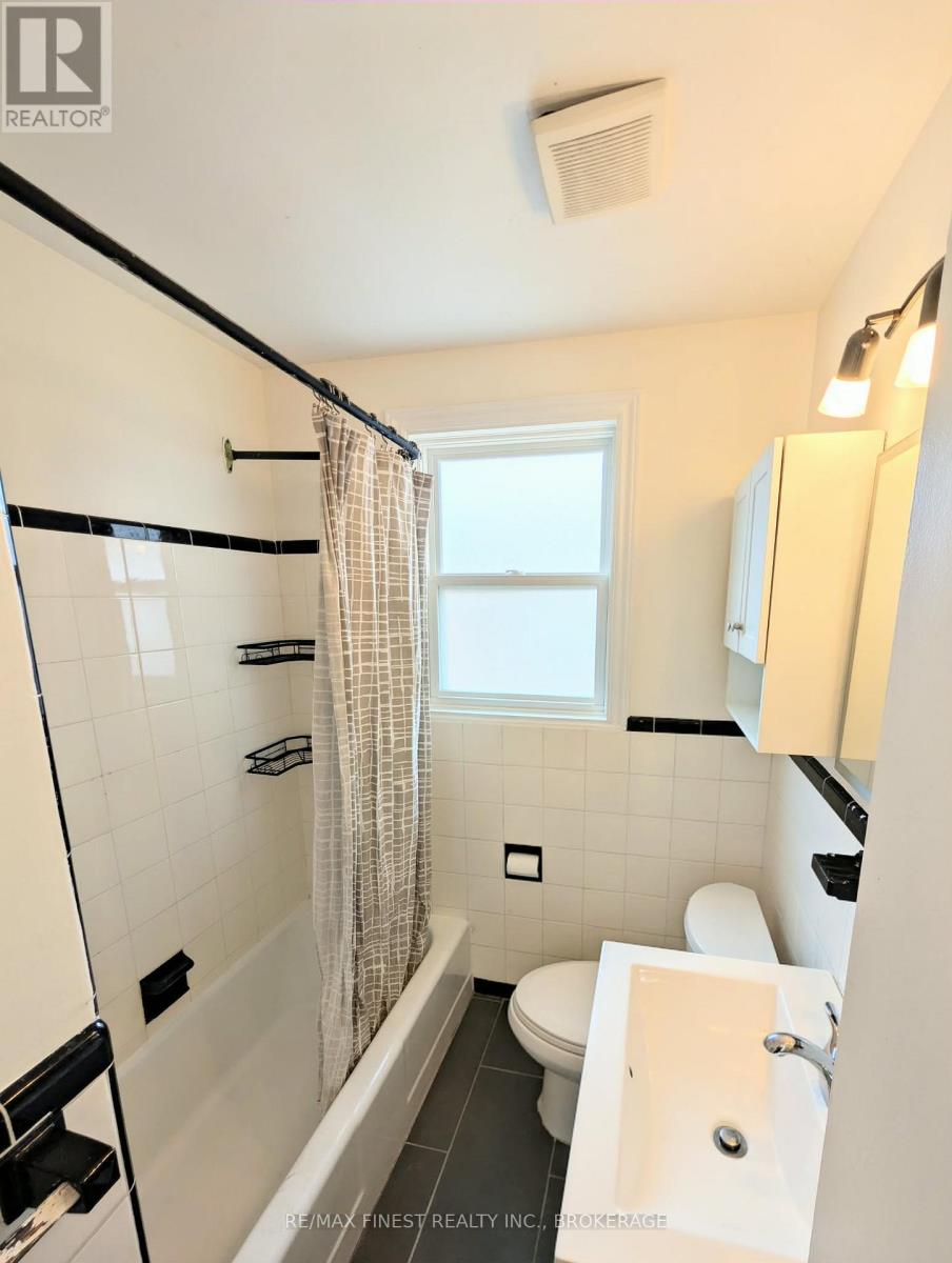 155 CARRUTHERS AVENUE - 5
