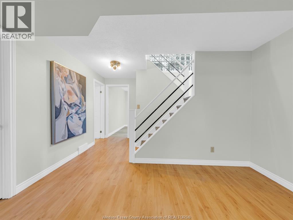 30 Indiana PLACE, Amherstburg, Ontario, N9V3X5 — Photo 16