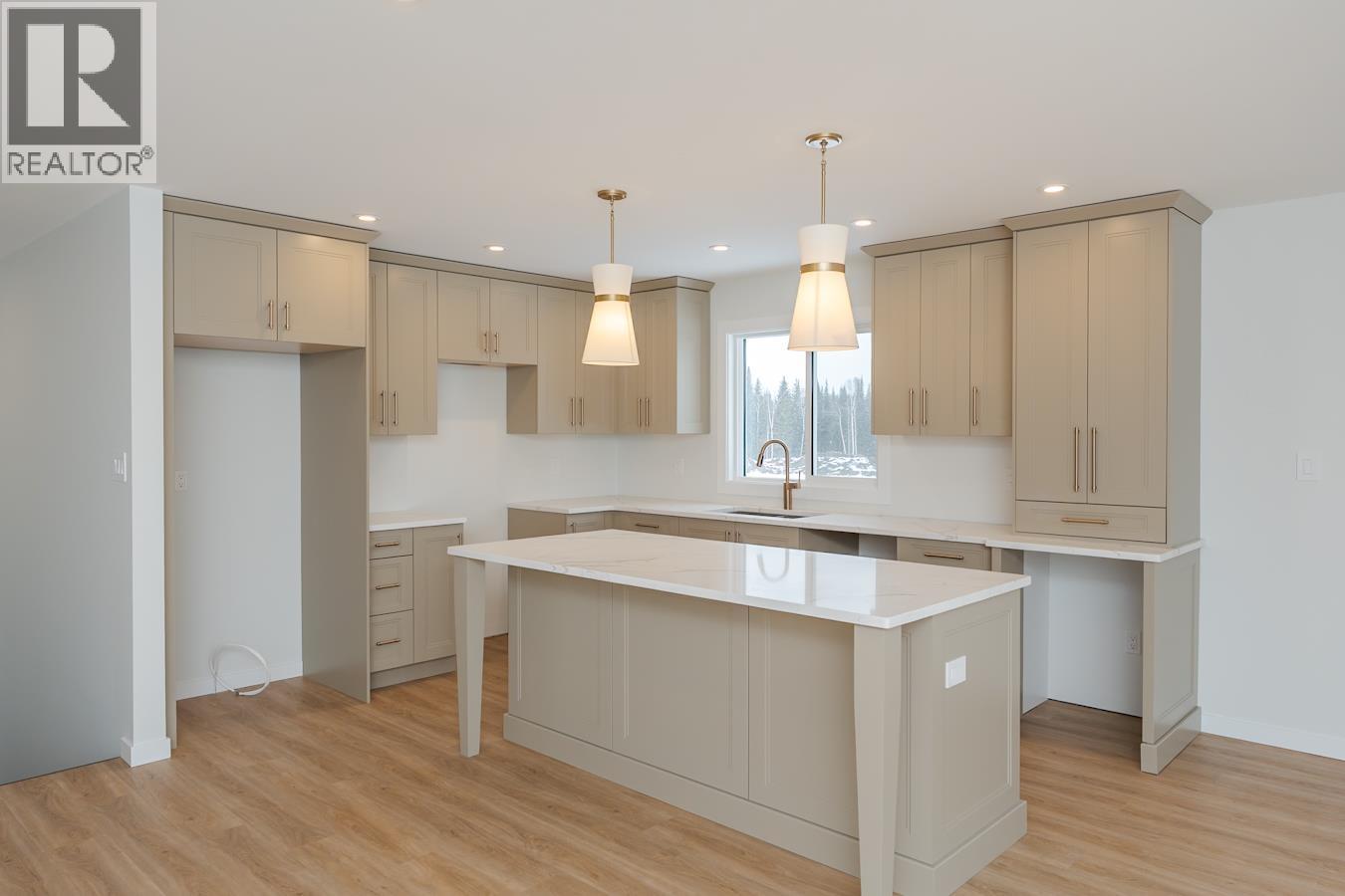 5108 WOODVALLEY DRIVE, Prince George
