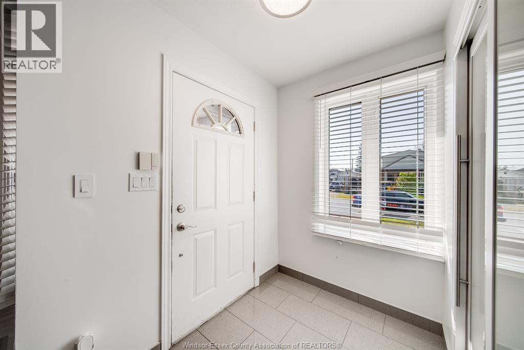 738 BENSETTE STREET - 5