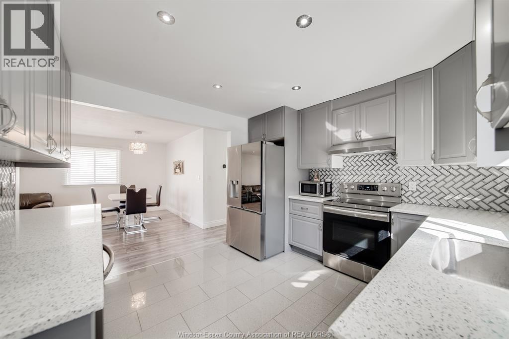 738 BENSETTE STREET - 32