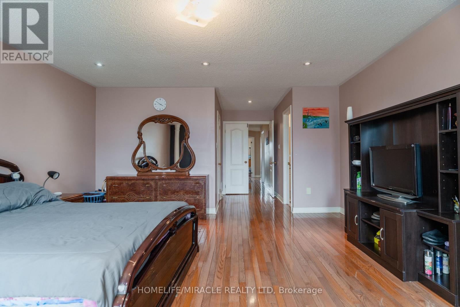 31 WATER GARDEN LANE - 15