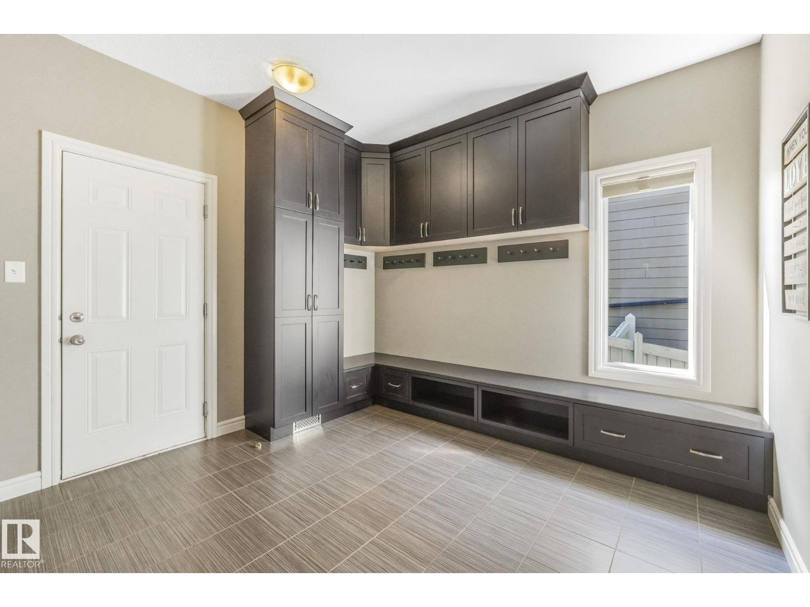 1232 CHAHLEY LANDING LD NW, Edmonton