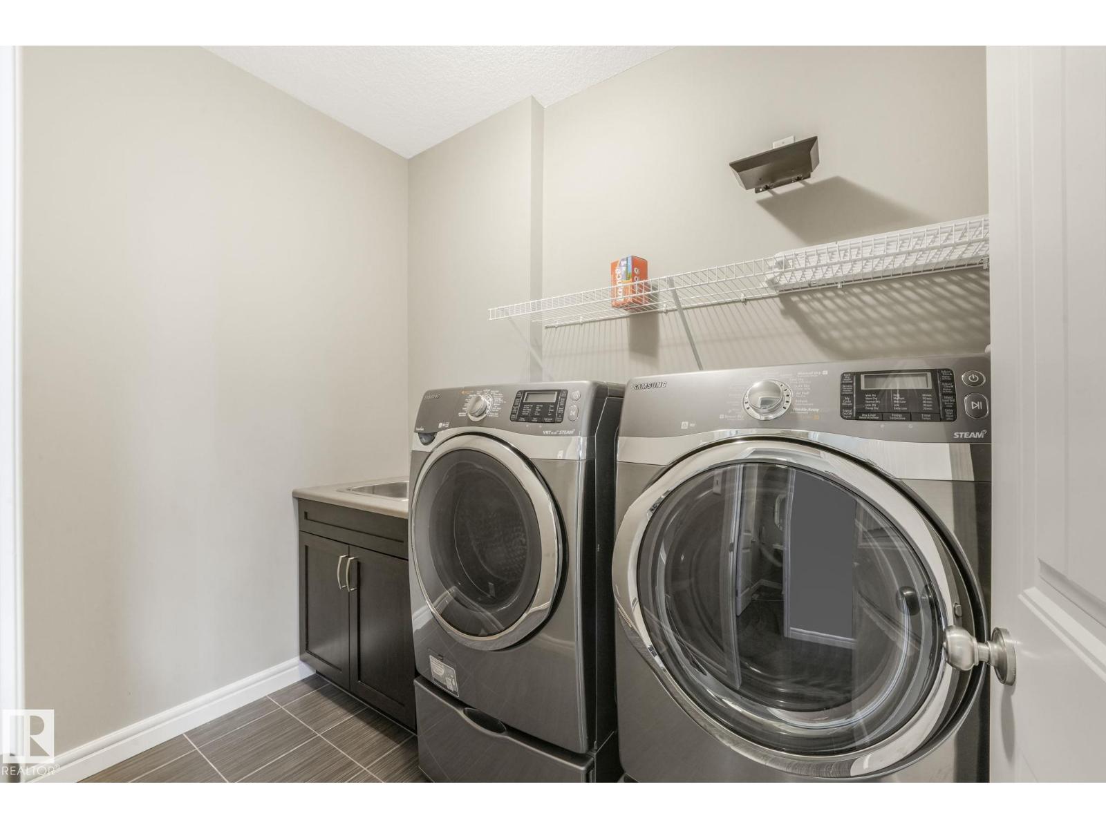 1232 CHAHLEY LANDING LD NW, Edmonton