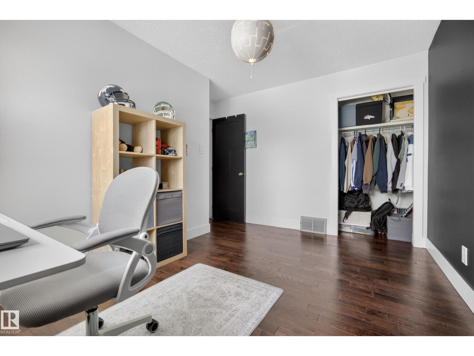 26 MALVERN DRIVE, Sherwood Park