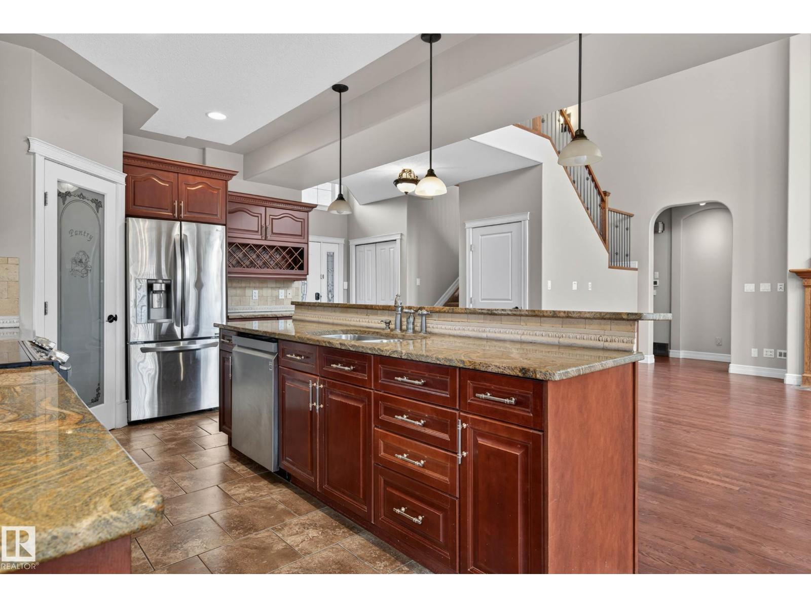 271 KINGSWOOD BV, St. Albert