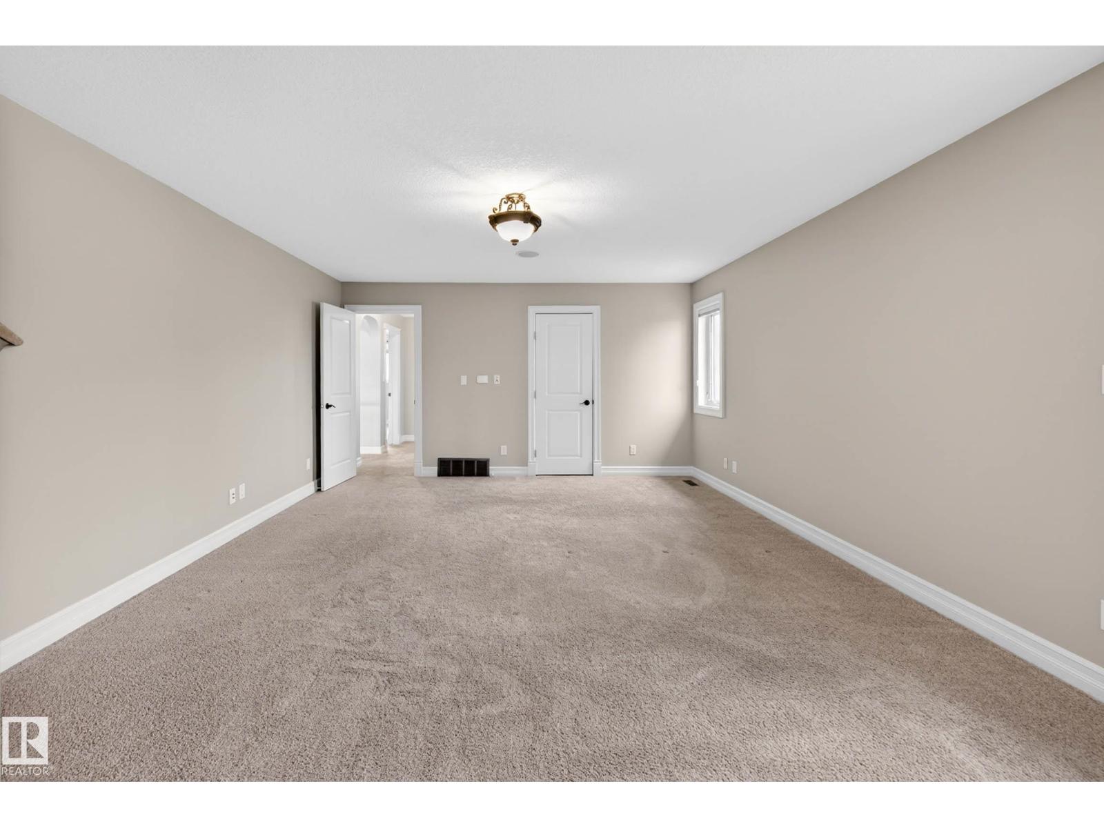 271 KINGSWOOD BV, St. Albert