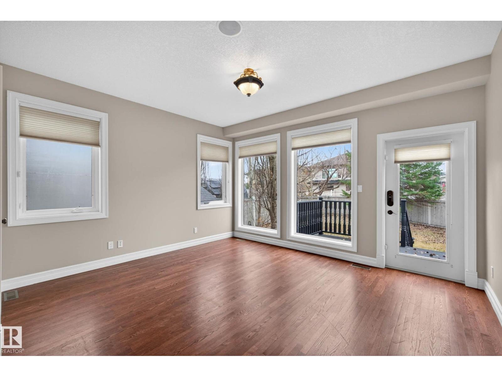 271 KINGSWOOD BV, St. Albert