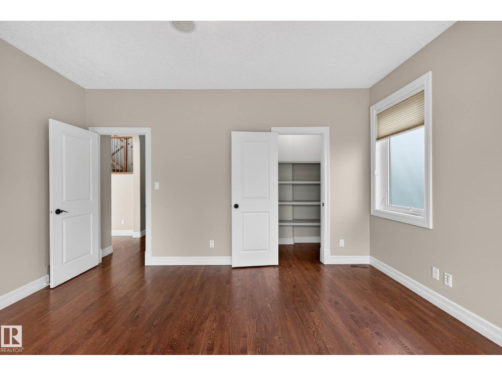 271 KINGSWOOD BV, St. Albert