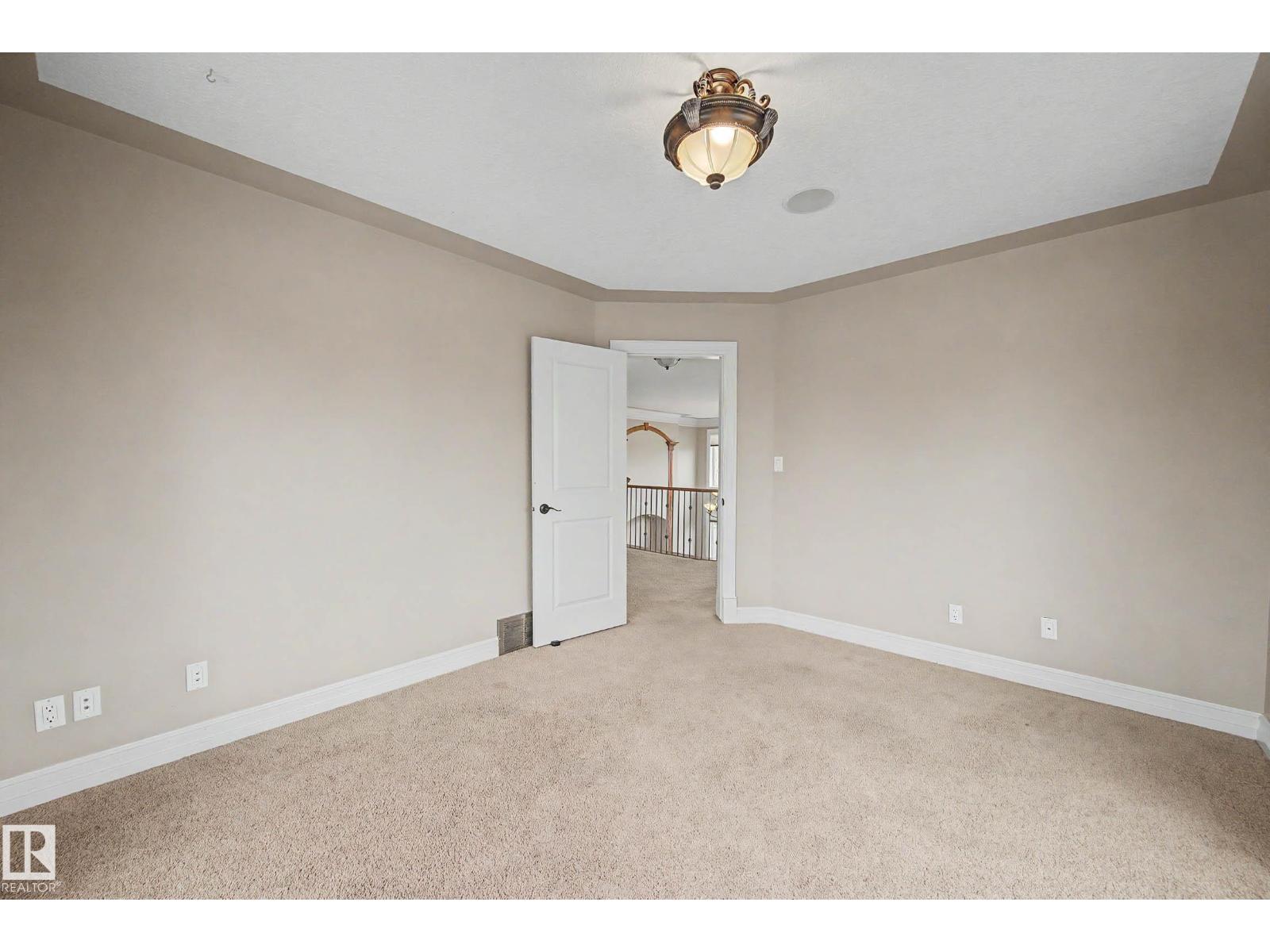 271 KINGSWOOD BV, St. Albert