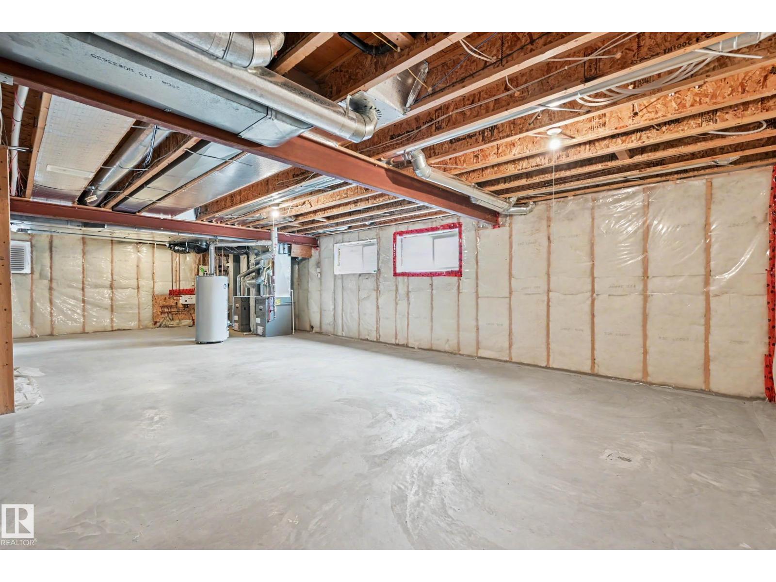 271 KINGSWOOD BV, St. Albert