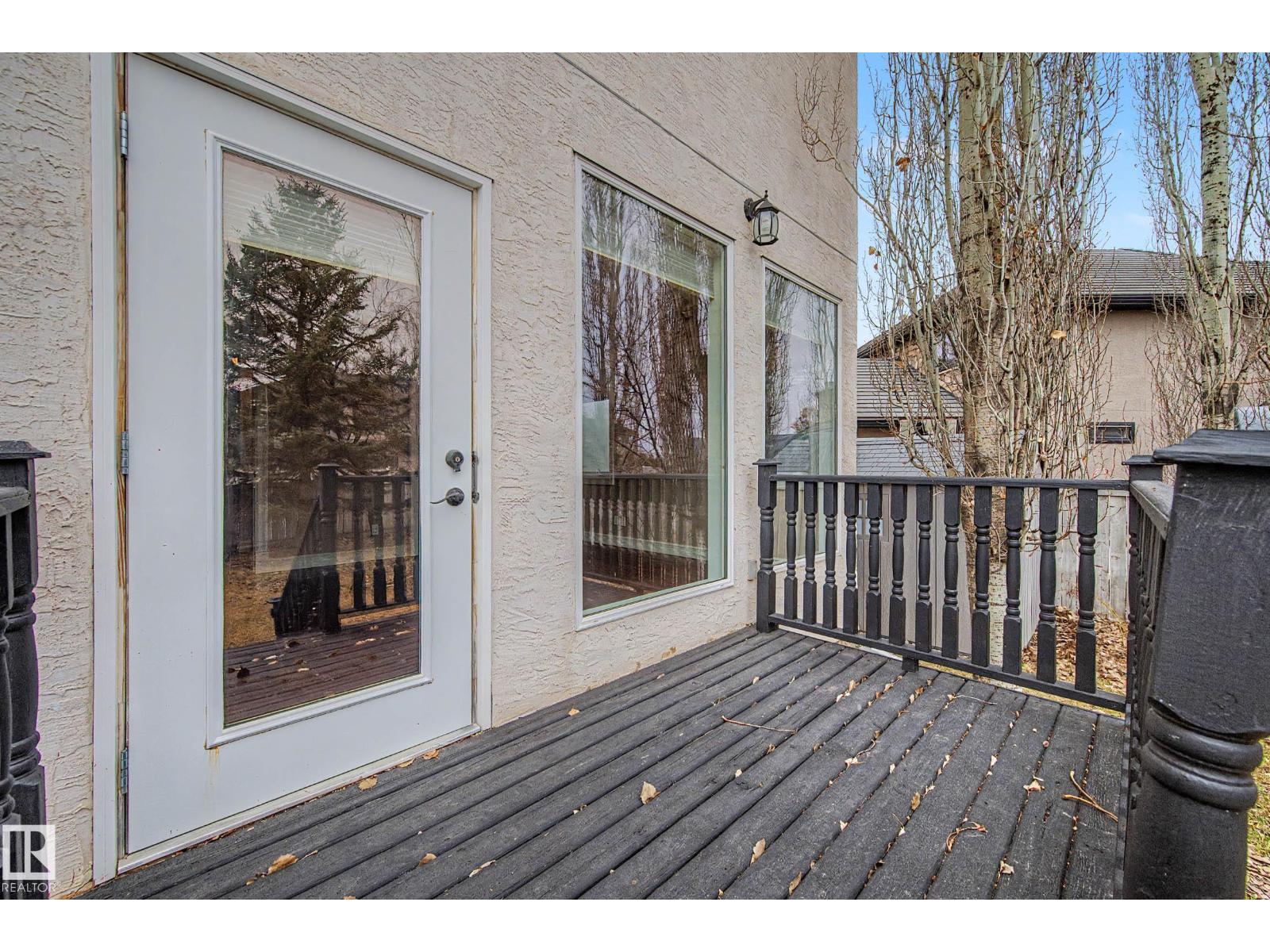 271 KINGSWOOD BV, St. Albert