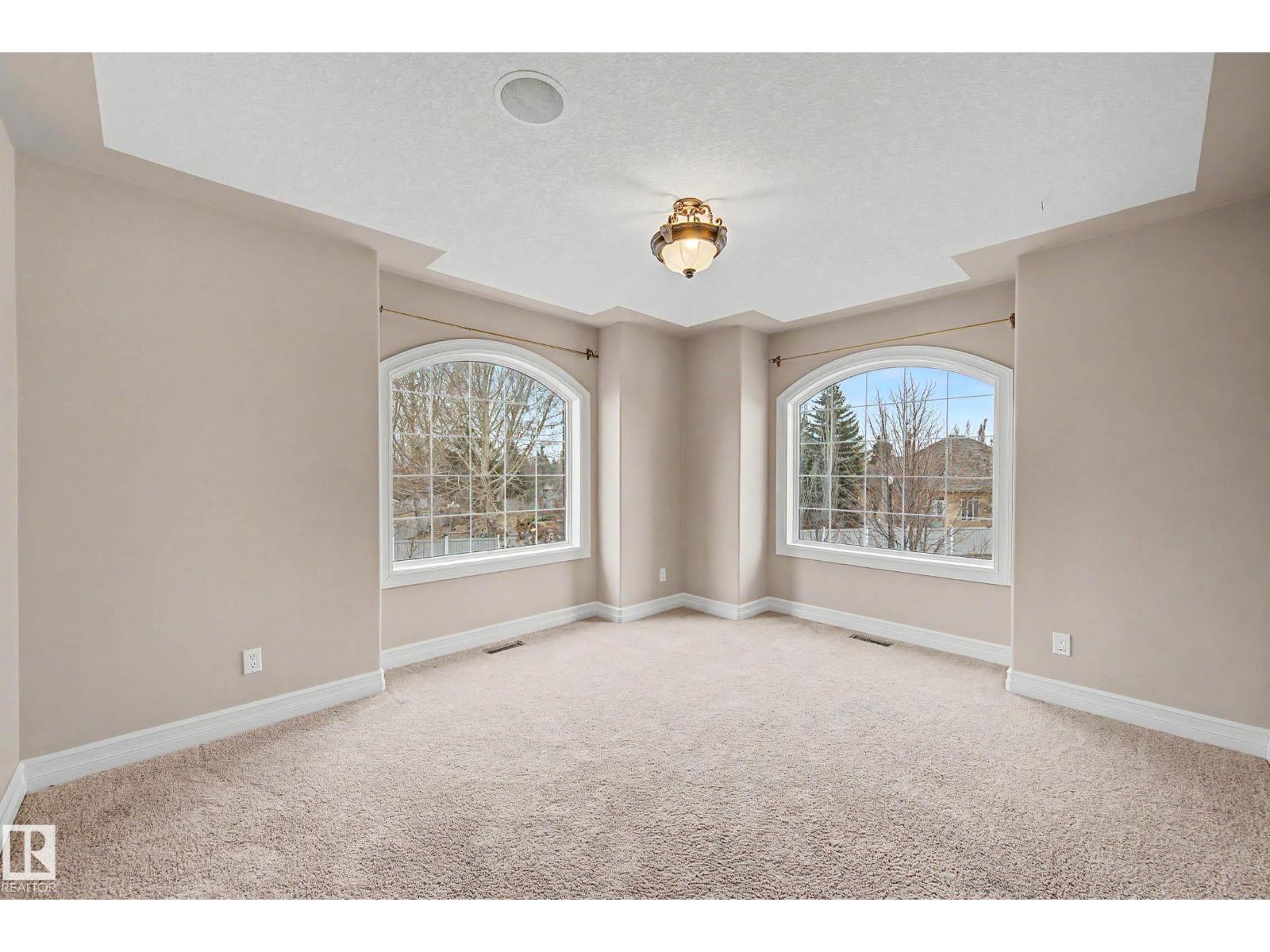 271 KINGSWOOD BV, St. Albert