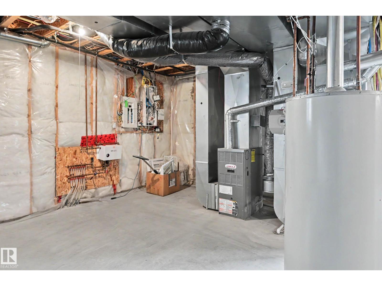 271 KINGSWOOD BV, St. Albert