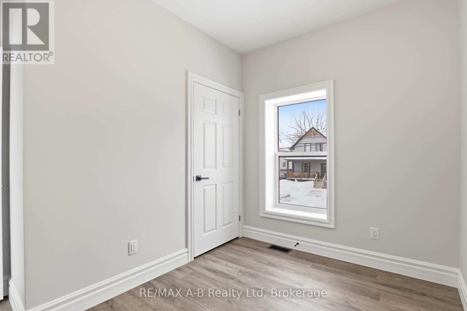 307 NELSON STREET - 29
