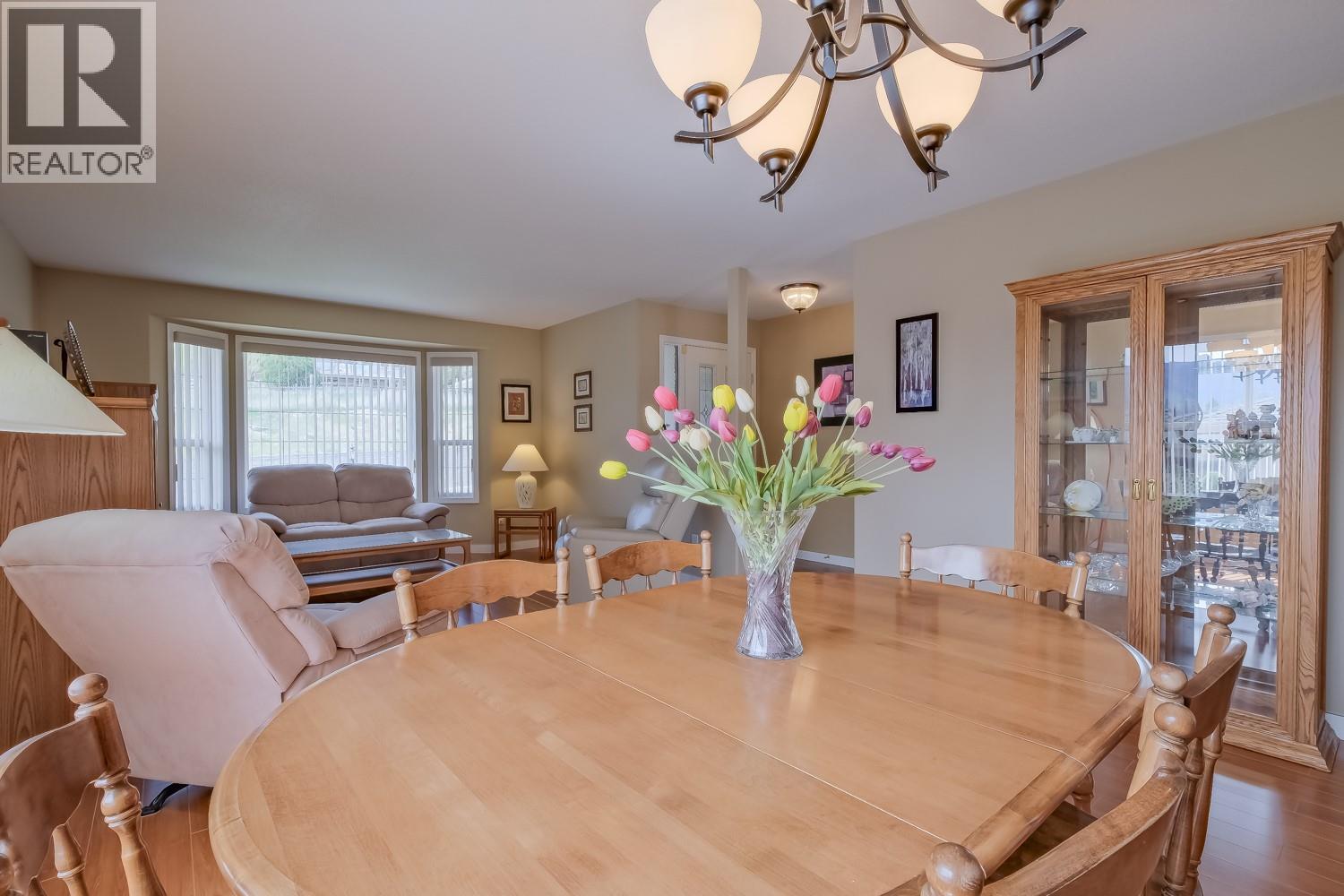  404 RIDGE Court, Penticton