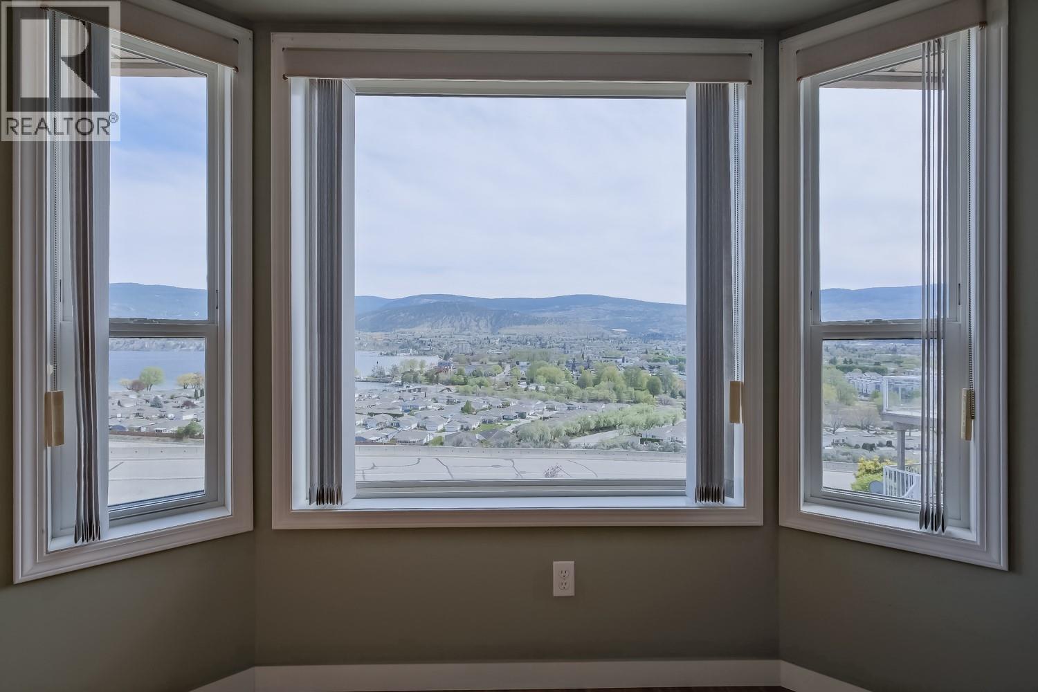  404 RIDGE Court, Penticton