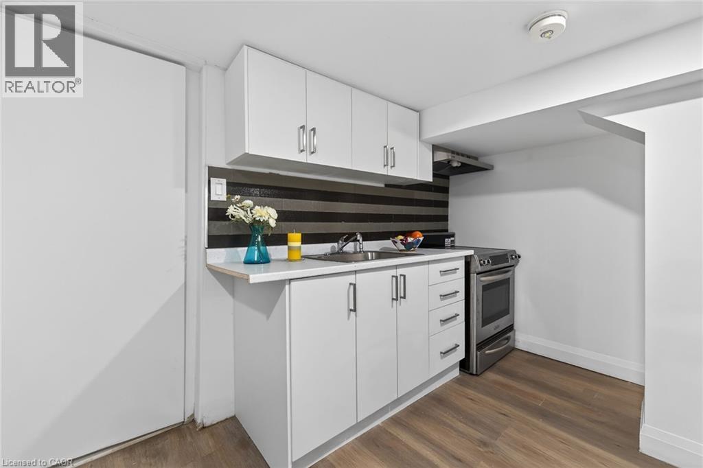 36 MAHONY Avenue - 27