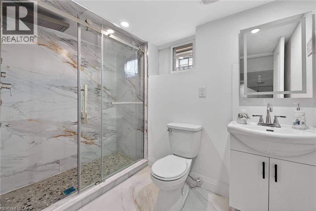 36 MAHONY Avenue - 36