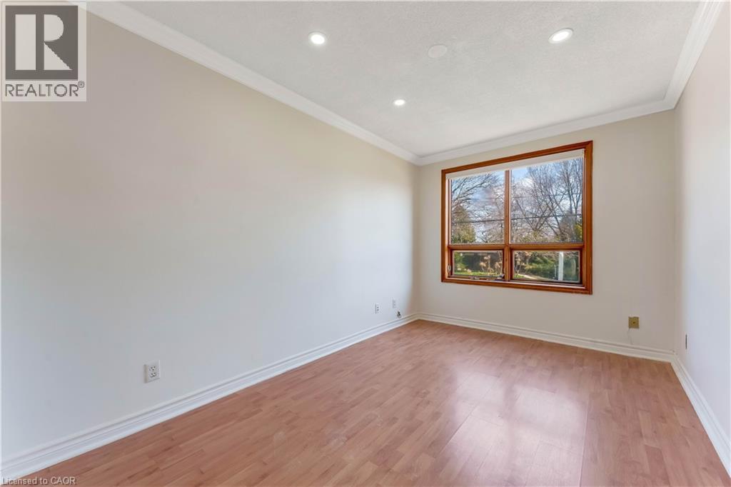 530 FOUNTAIN Street S, Cambridge, Ontario, N3H1J3 — Photo 33