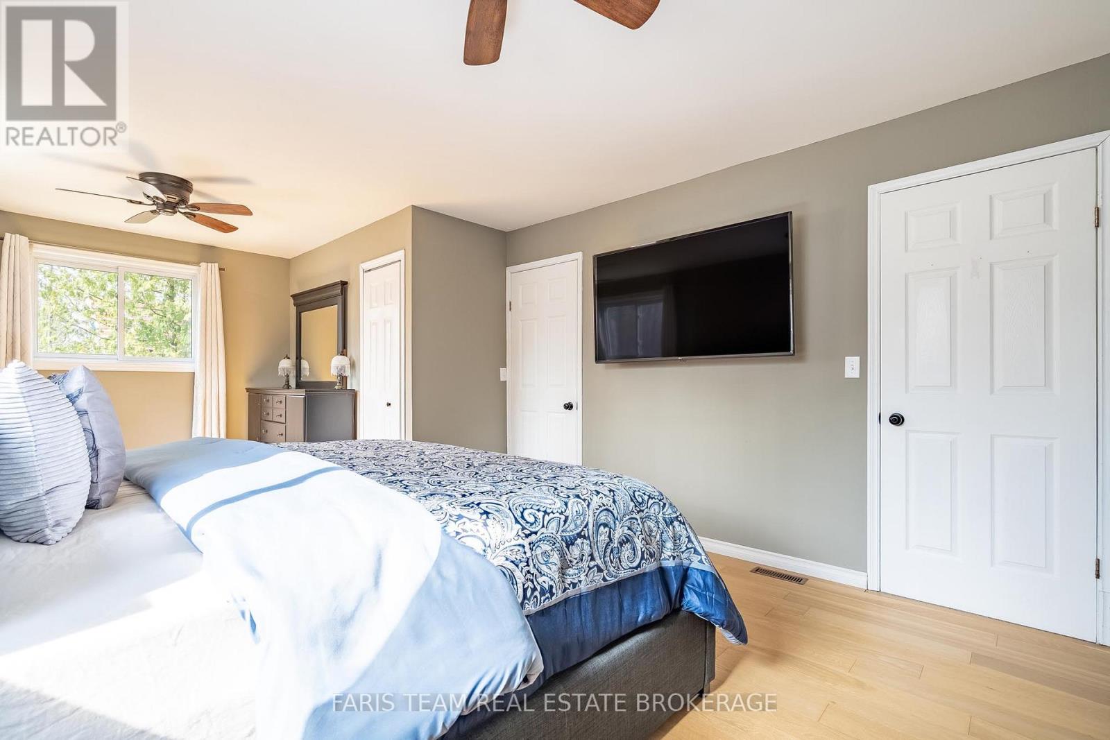 68 BAYSIDE AVENUE — photo 19