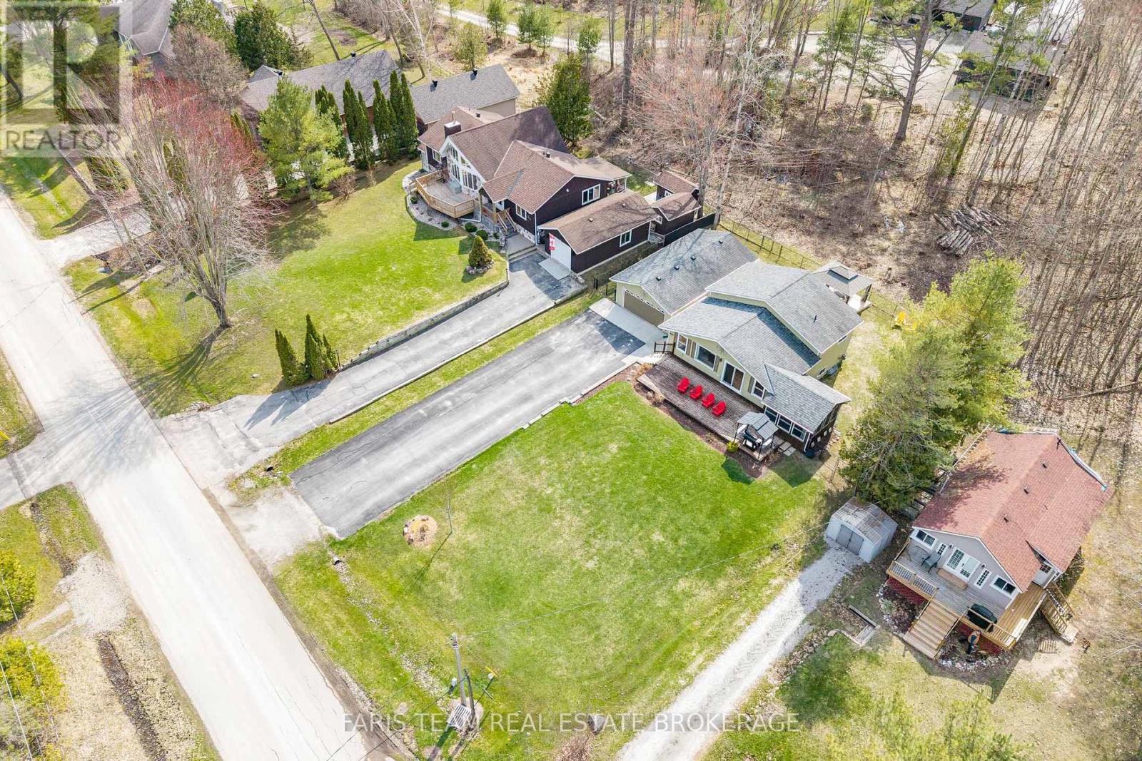 68 BAYSIDE AVENUE — photo 2