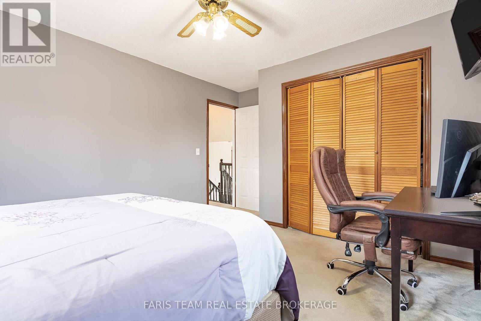 68 BAYSIDE AVENUE — photo 21