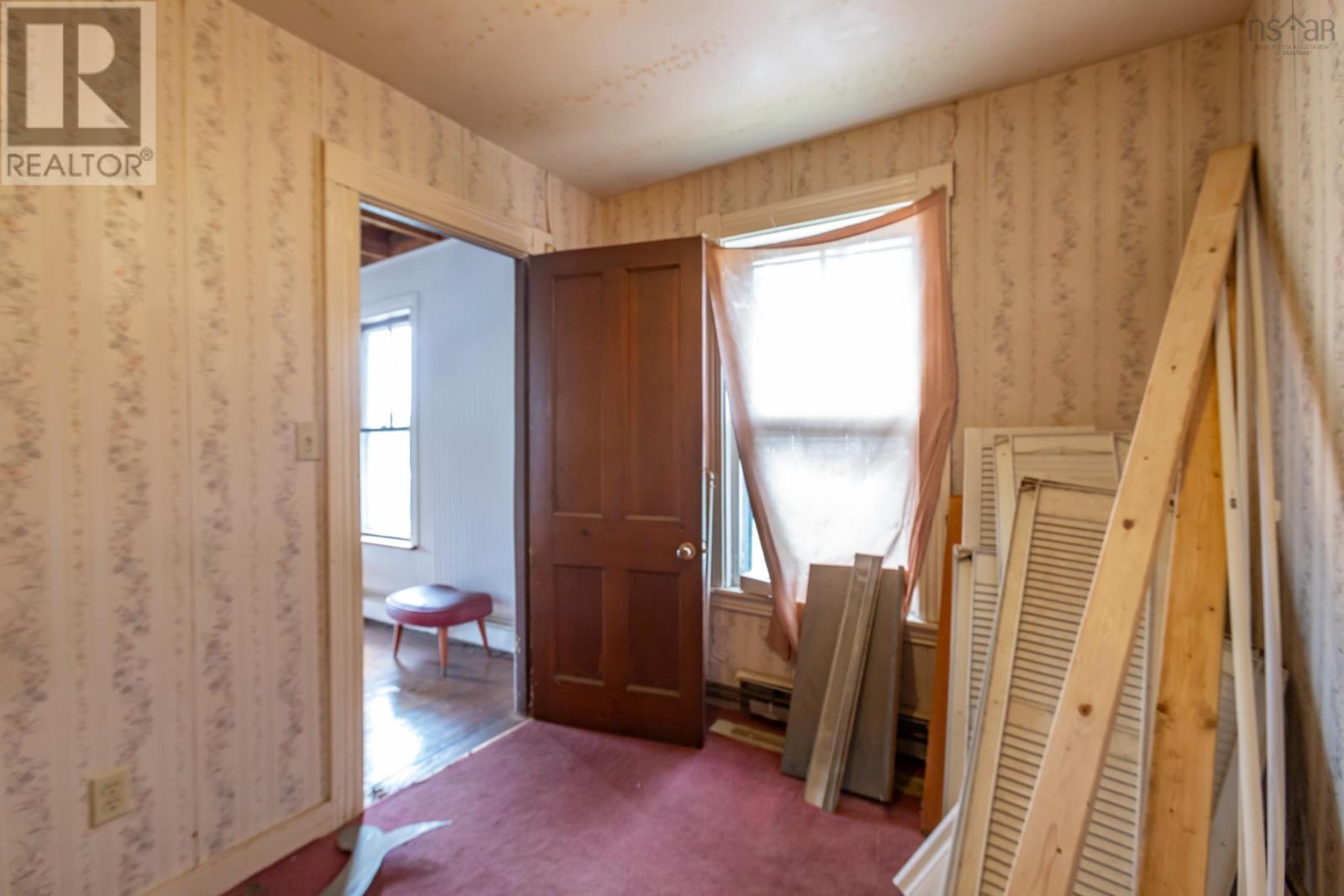 Property 24 of 32 of 27 Eastern Head Road