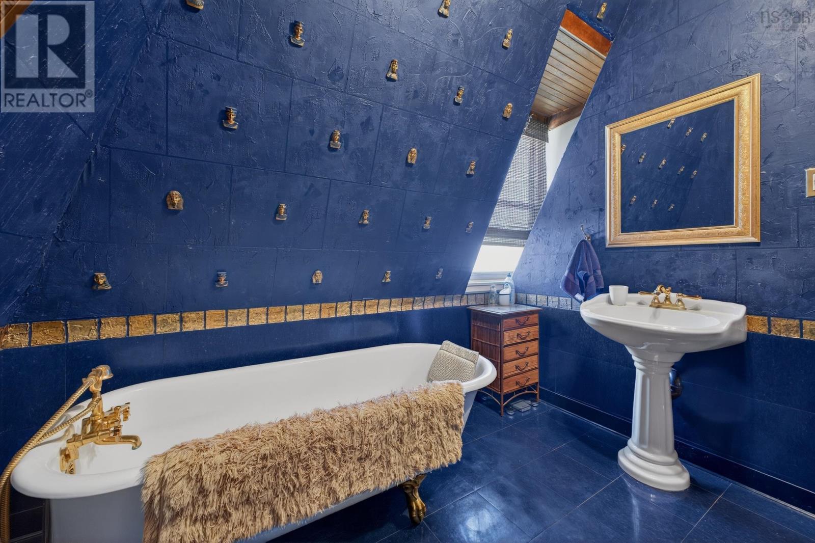 Property 23 of 35 of 89 WELSFORD Street