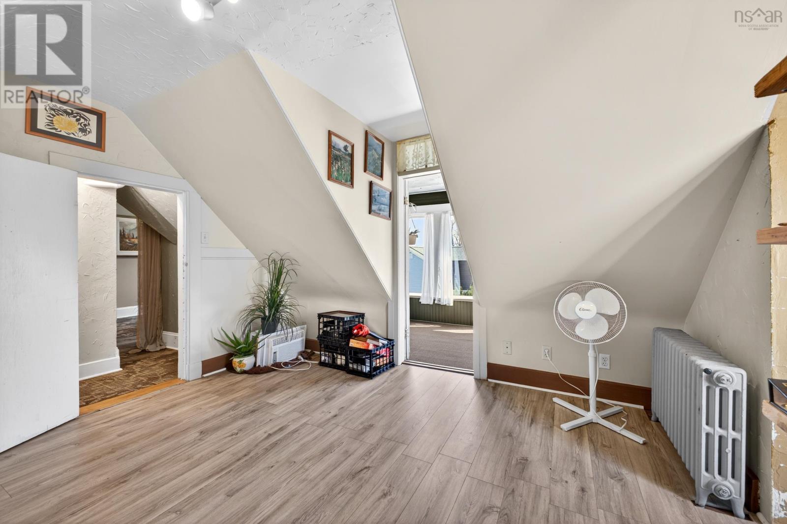 Property 27 of 35 of 89 WELSFORD Street