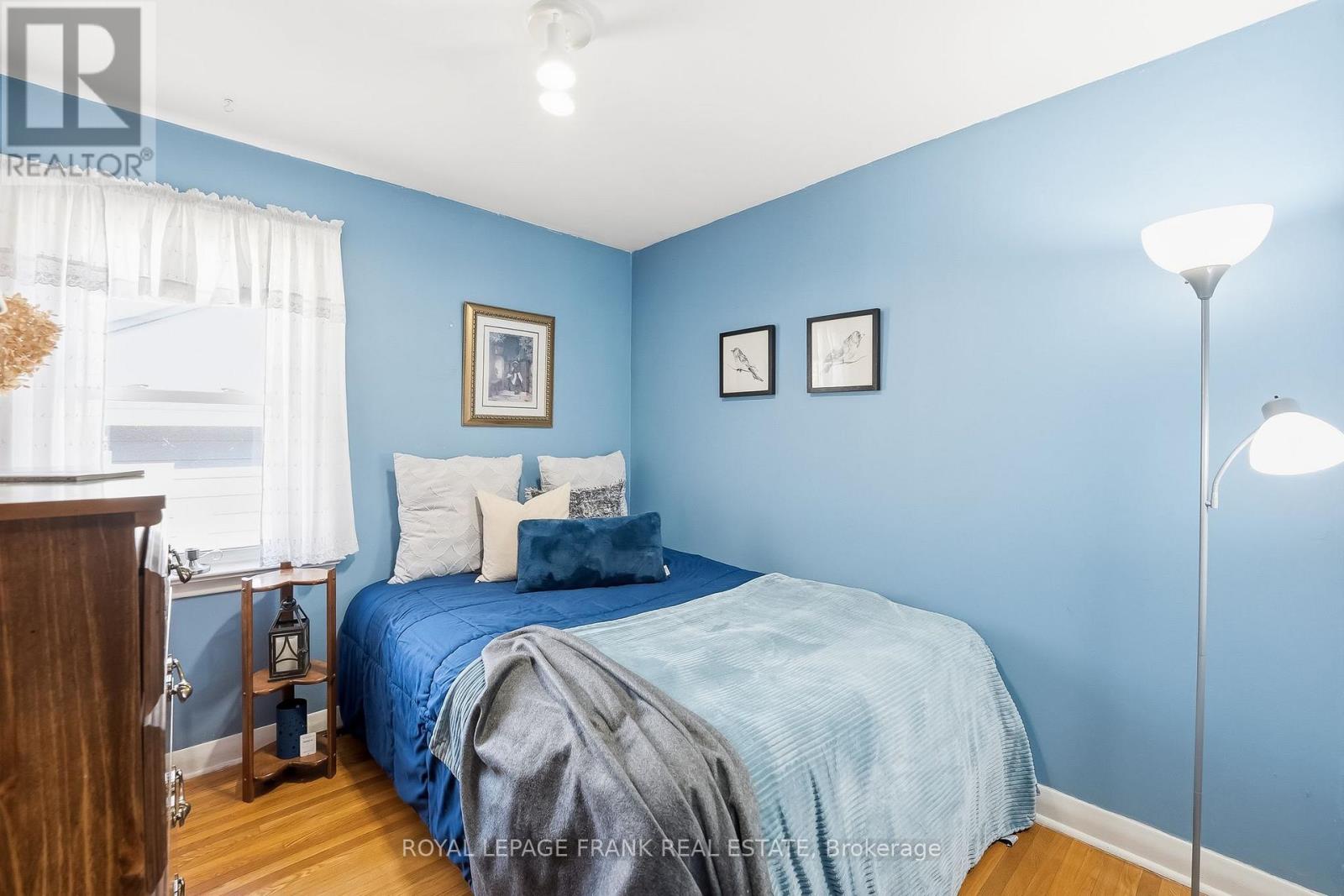 250 MEADOW ROAD - 14
