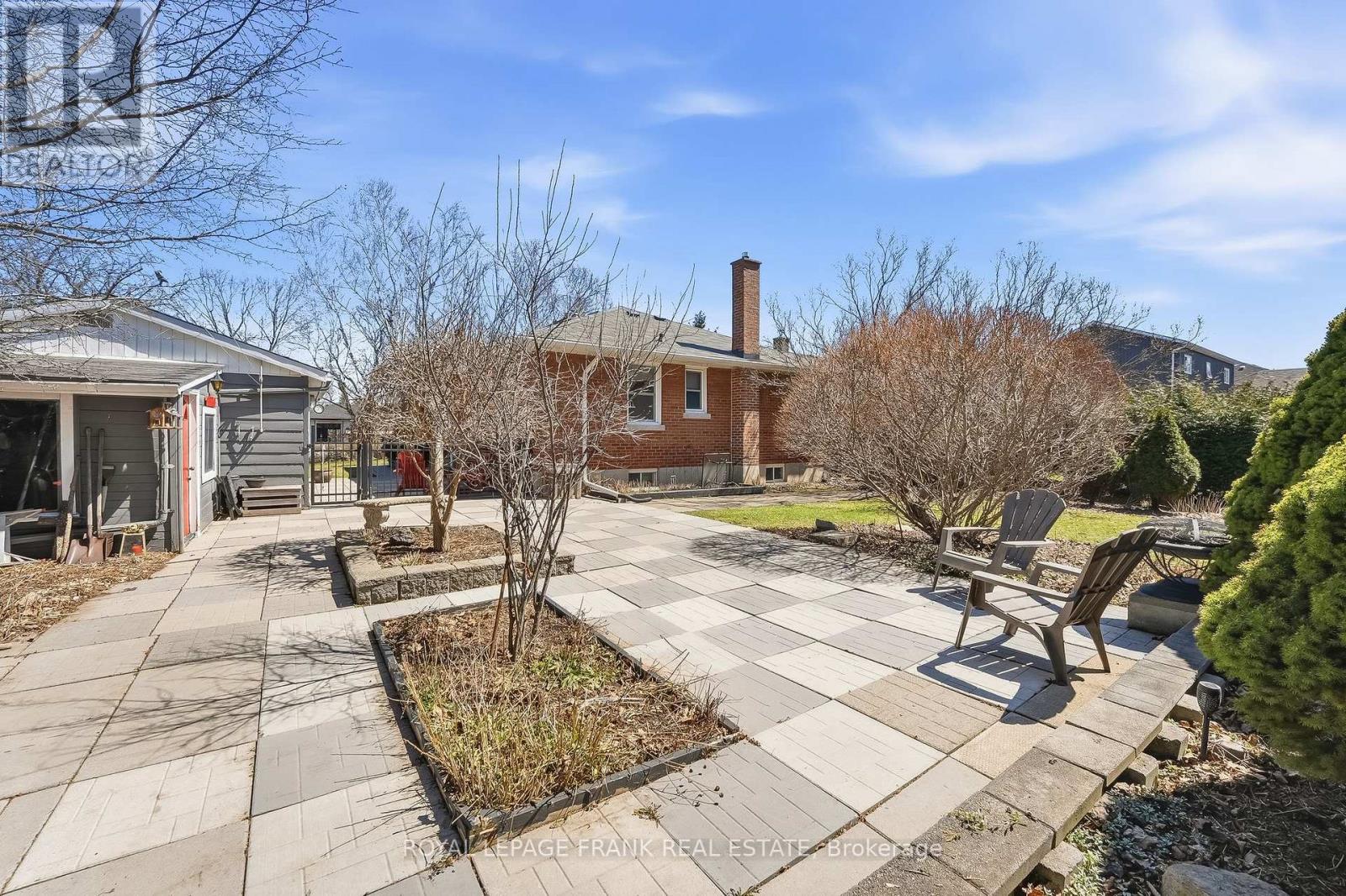 250 MEADOW ROAD - 28