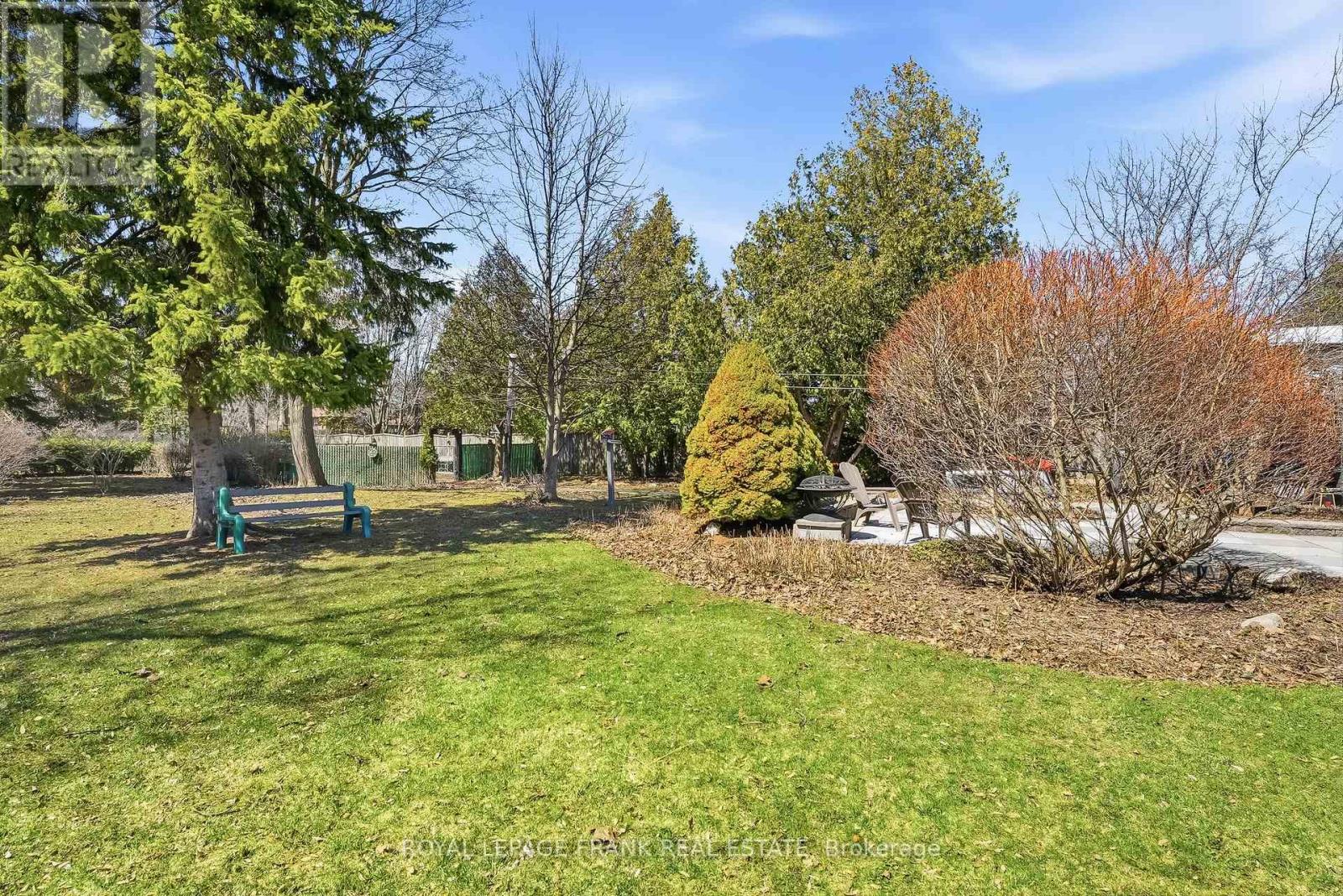 250 MEADOW ROAD - 30