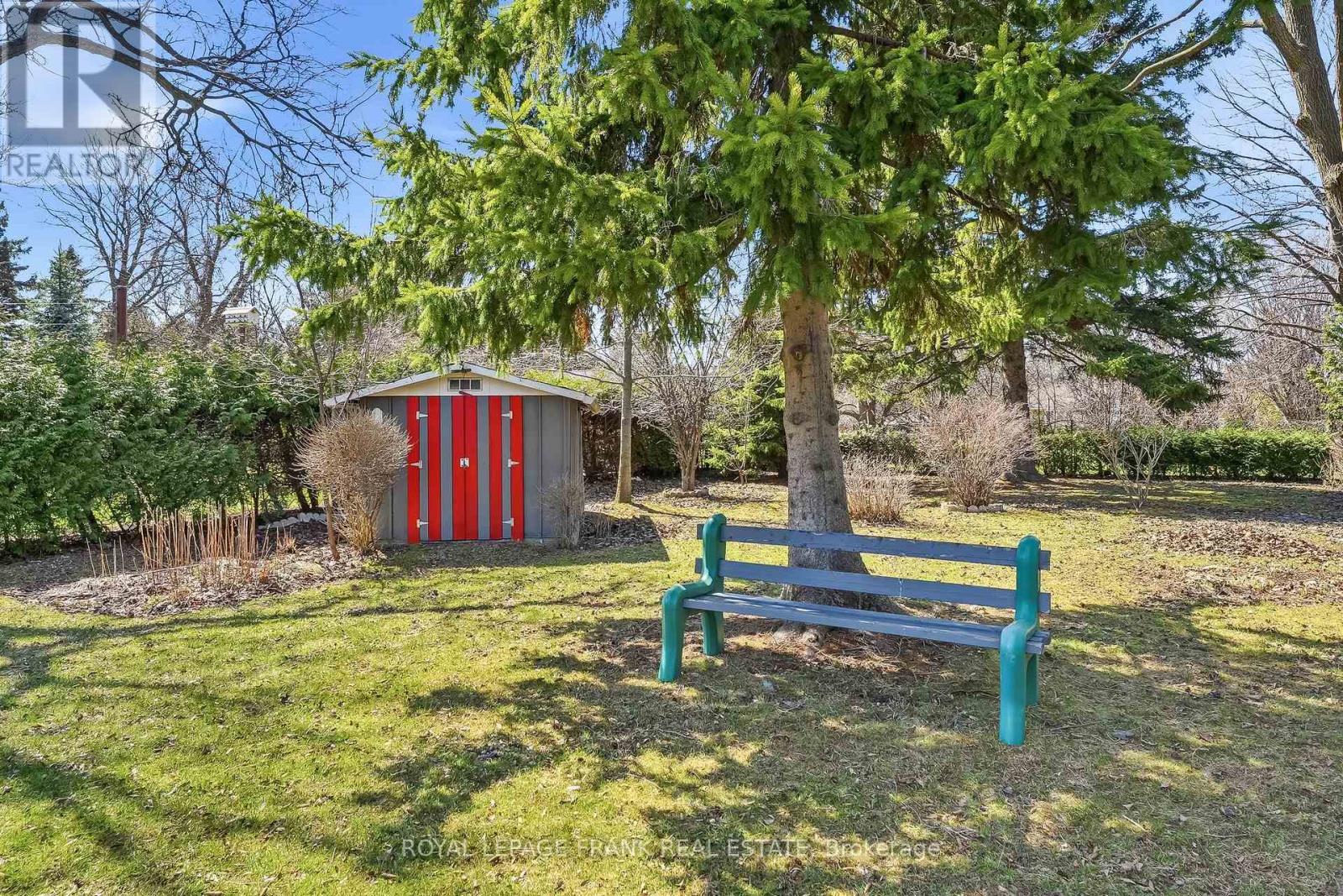 250 MEADOW ROAD - 32