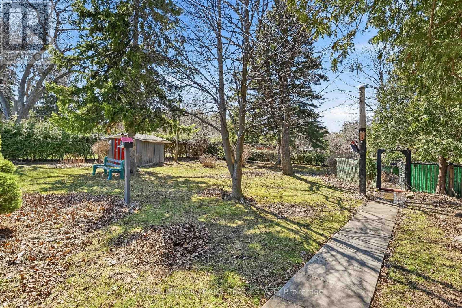 250 MEADOW ROAD - 34