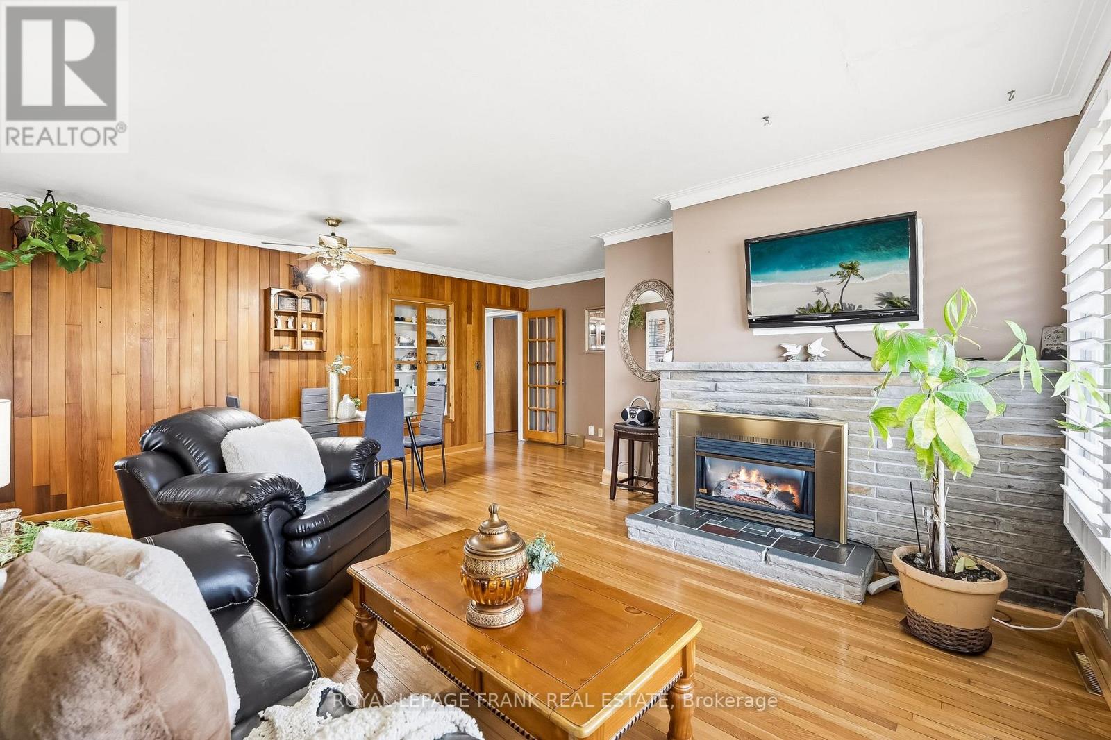 250 MEADOW ROAD - 9