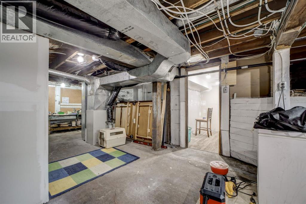 8301 18 Avenue — photo 39
