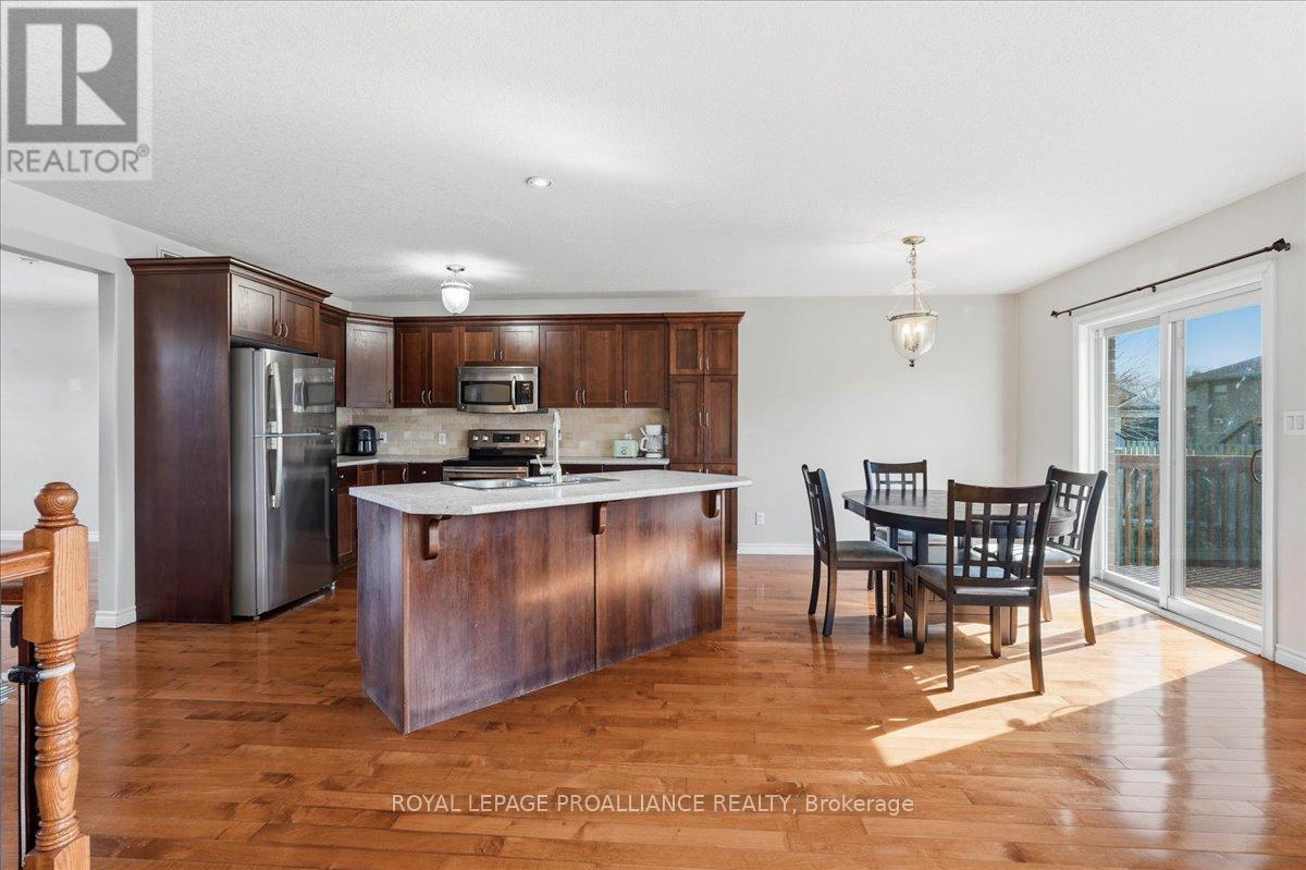 108 PARKVIEW HEIGHTS — photo 19