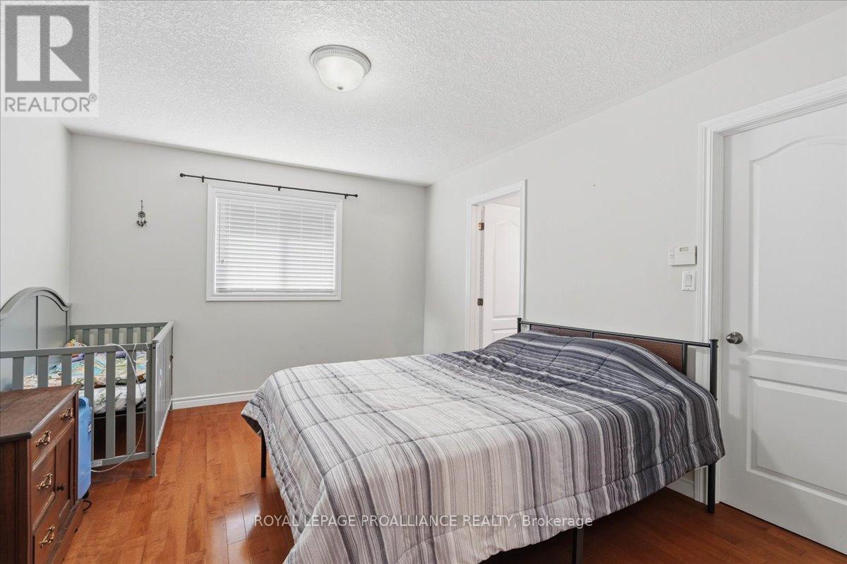 108 PARKVIEW HEIGHTS — photo 25