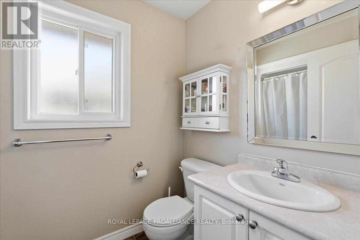 108 PARKVIEW HEIGHTS — photo 26