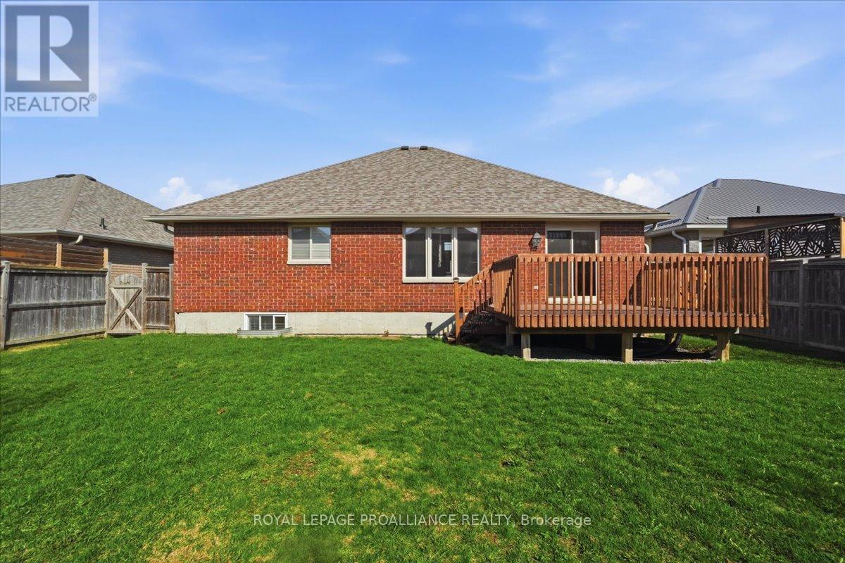 108 PARKVIEW HEIGHTS — photo 42