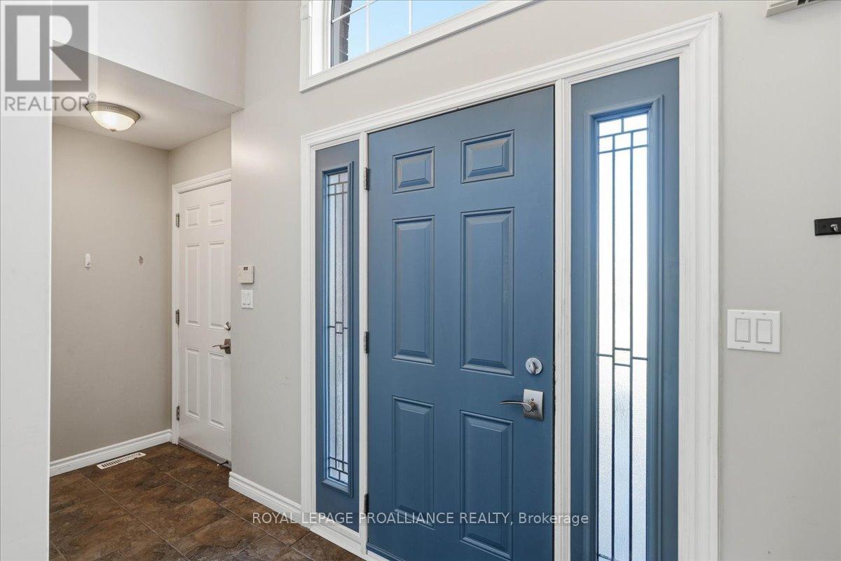 108 PARKVIEW HEIGHTS — photo 8
