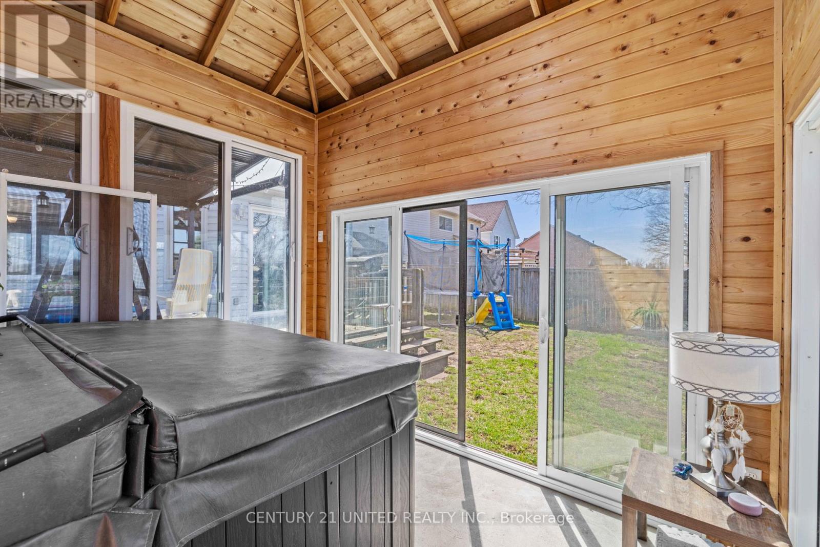 17 MAPLE AVENUE - 41