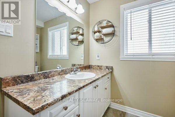 3108 MAURICY CRESCENT - 23